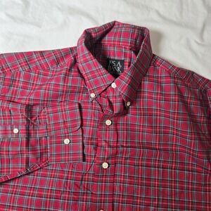 Jos A Bank Traveler Collection Sz Medium‎ Red Plaid Long Sleeve Button Down